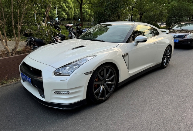 Nissan GT-R 2011