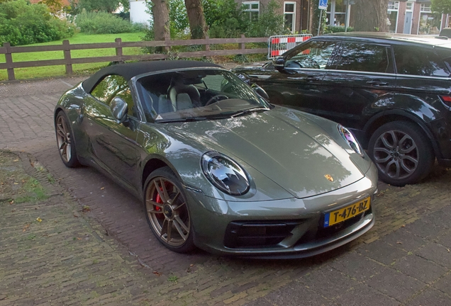 Porsche 992 Carrera 4 GTS Cabriolet