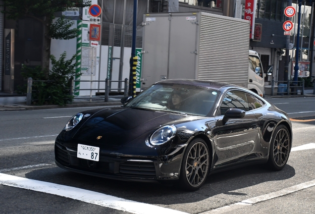 Porsche 992 Carrera 4S