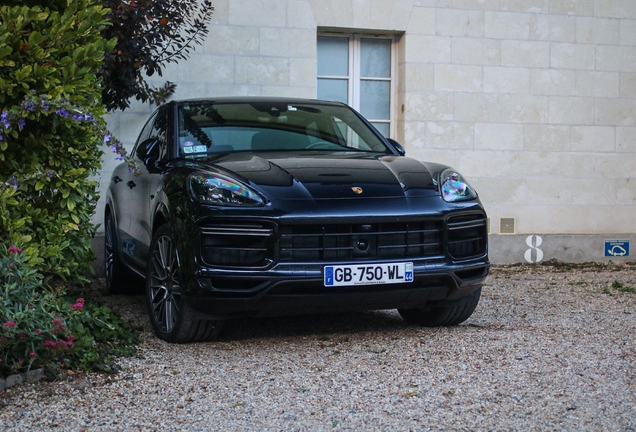 Porsche Cayenne Coupé Turbo S E-Hybrid