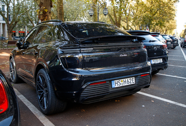 Porsche Macan EV Turbo