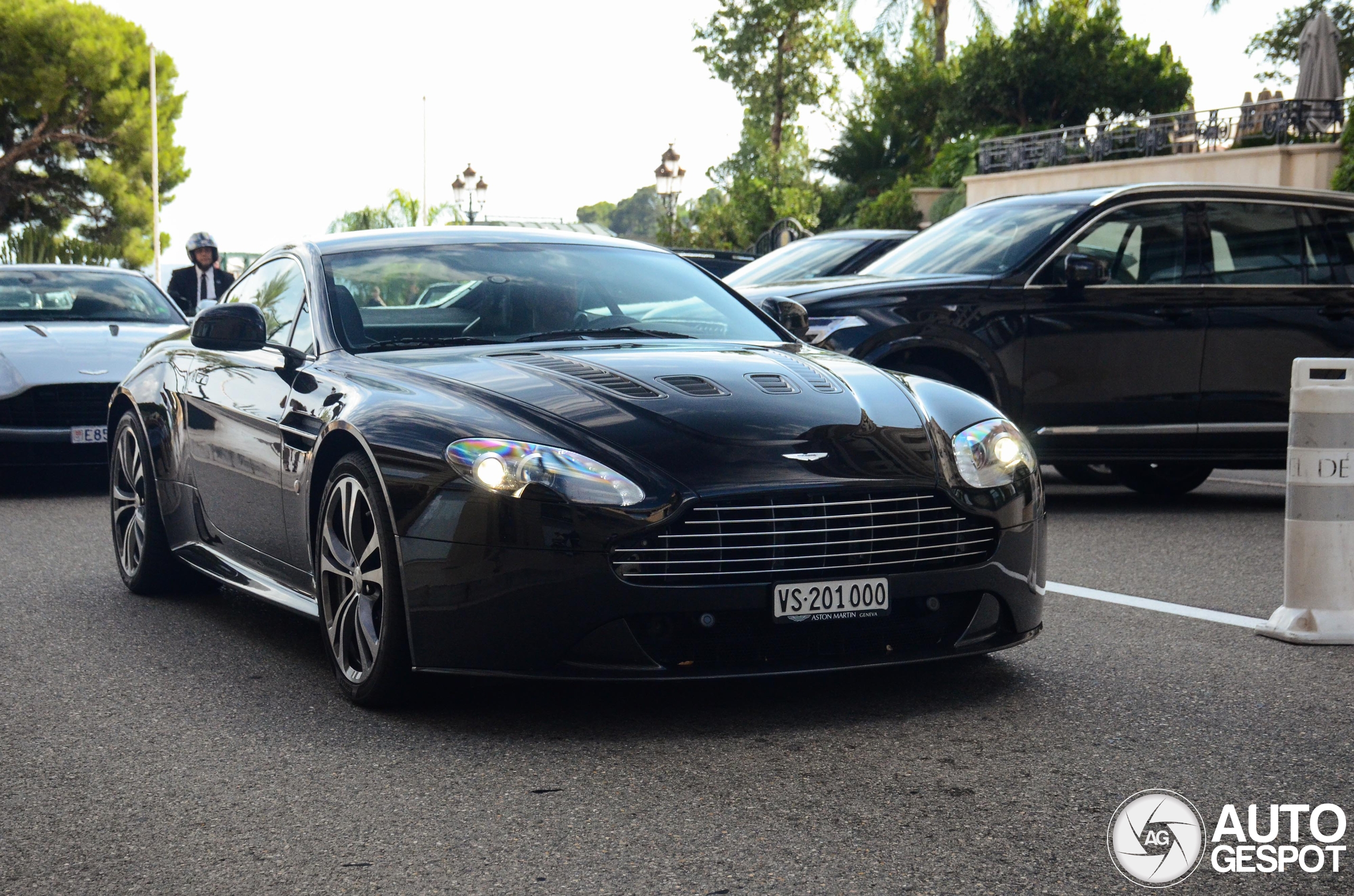 Aston Martin V12 Vantage S