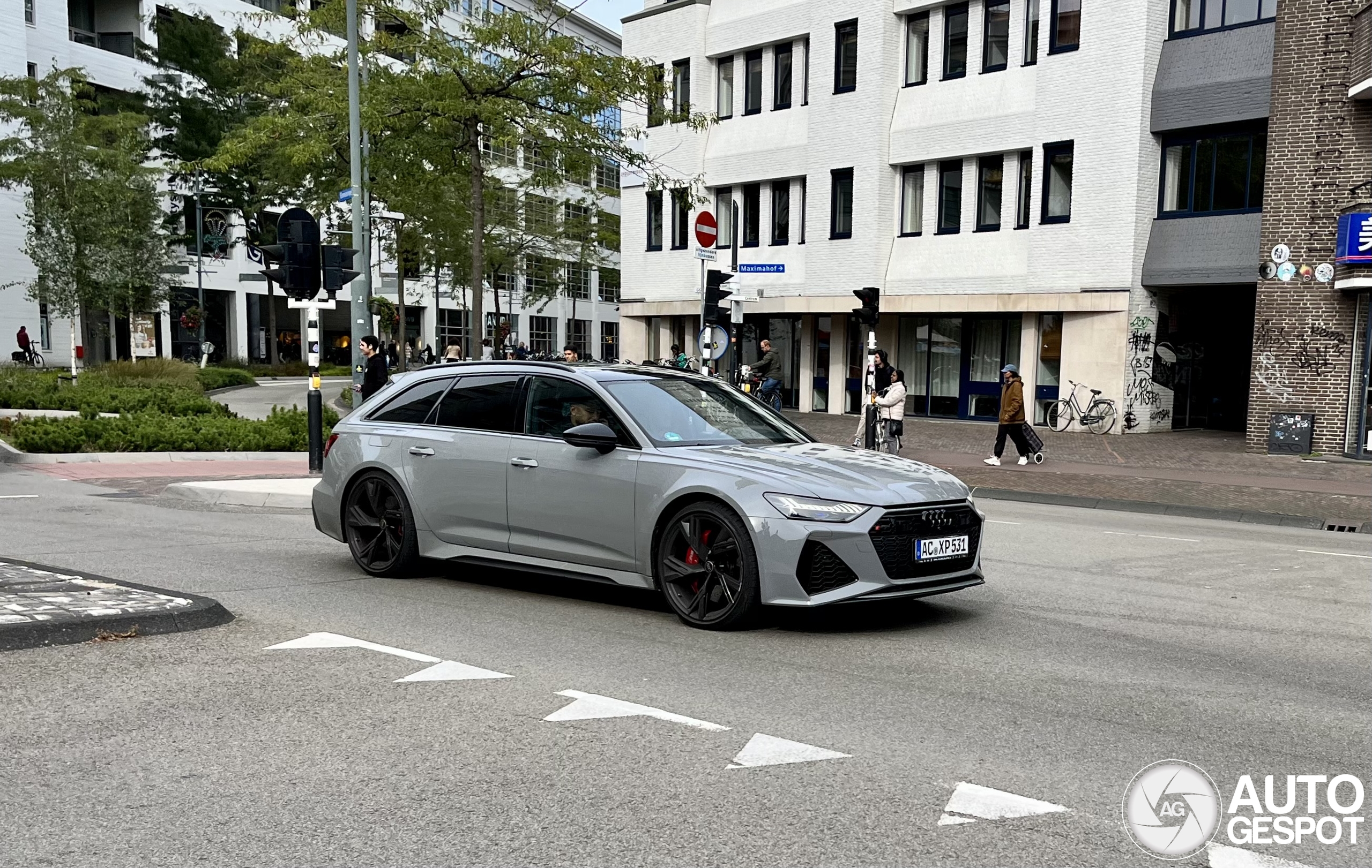 Audi RS6 Avant C8