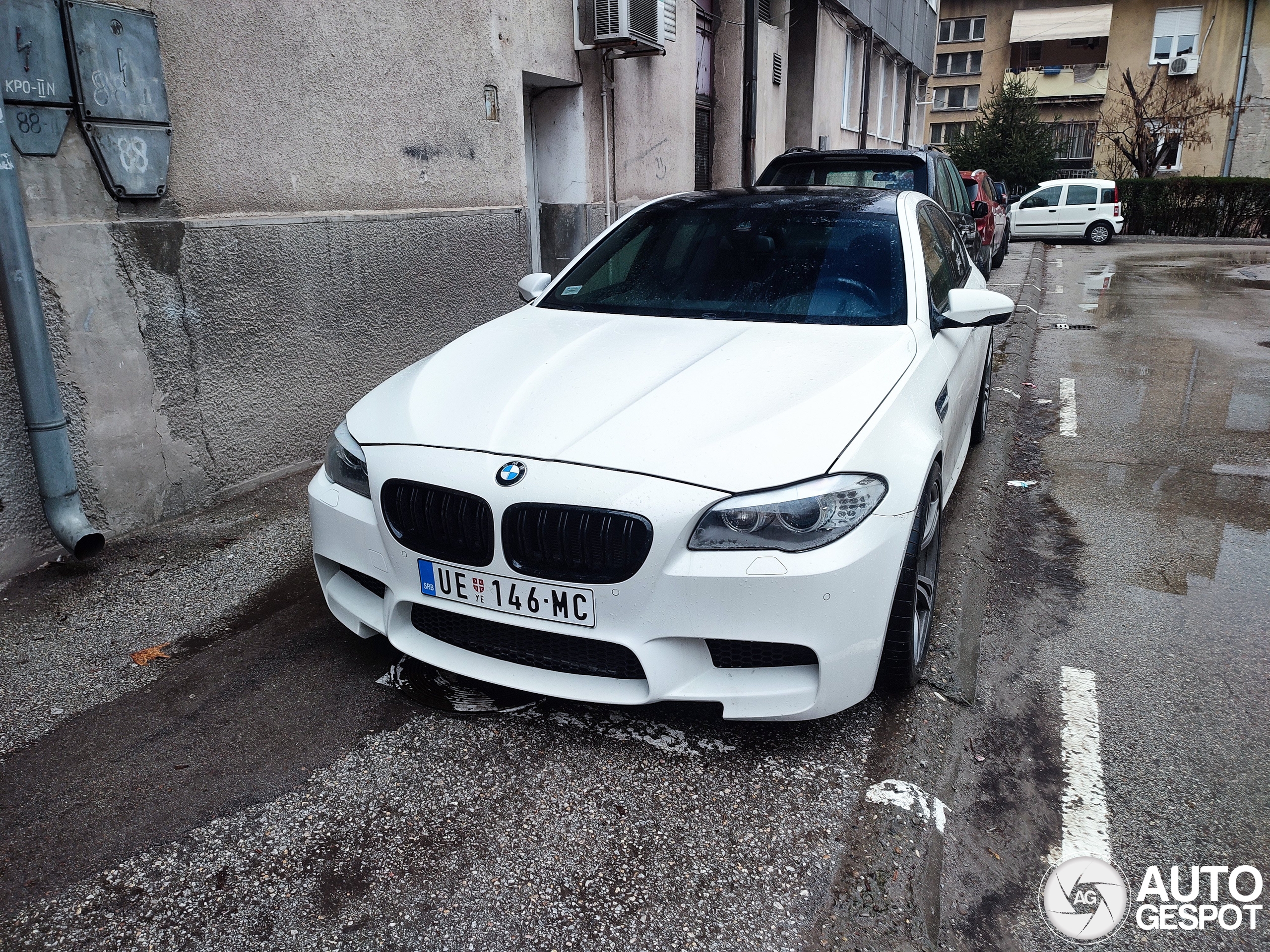 BMW M5 F10 2011