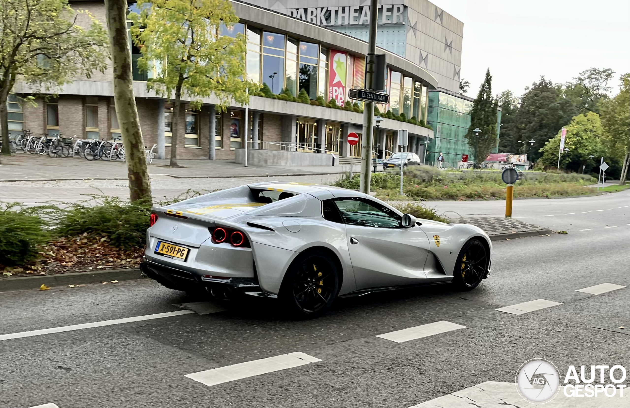 Ferrari 812 GTS