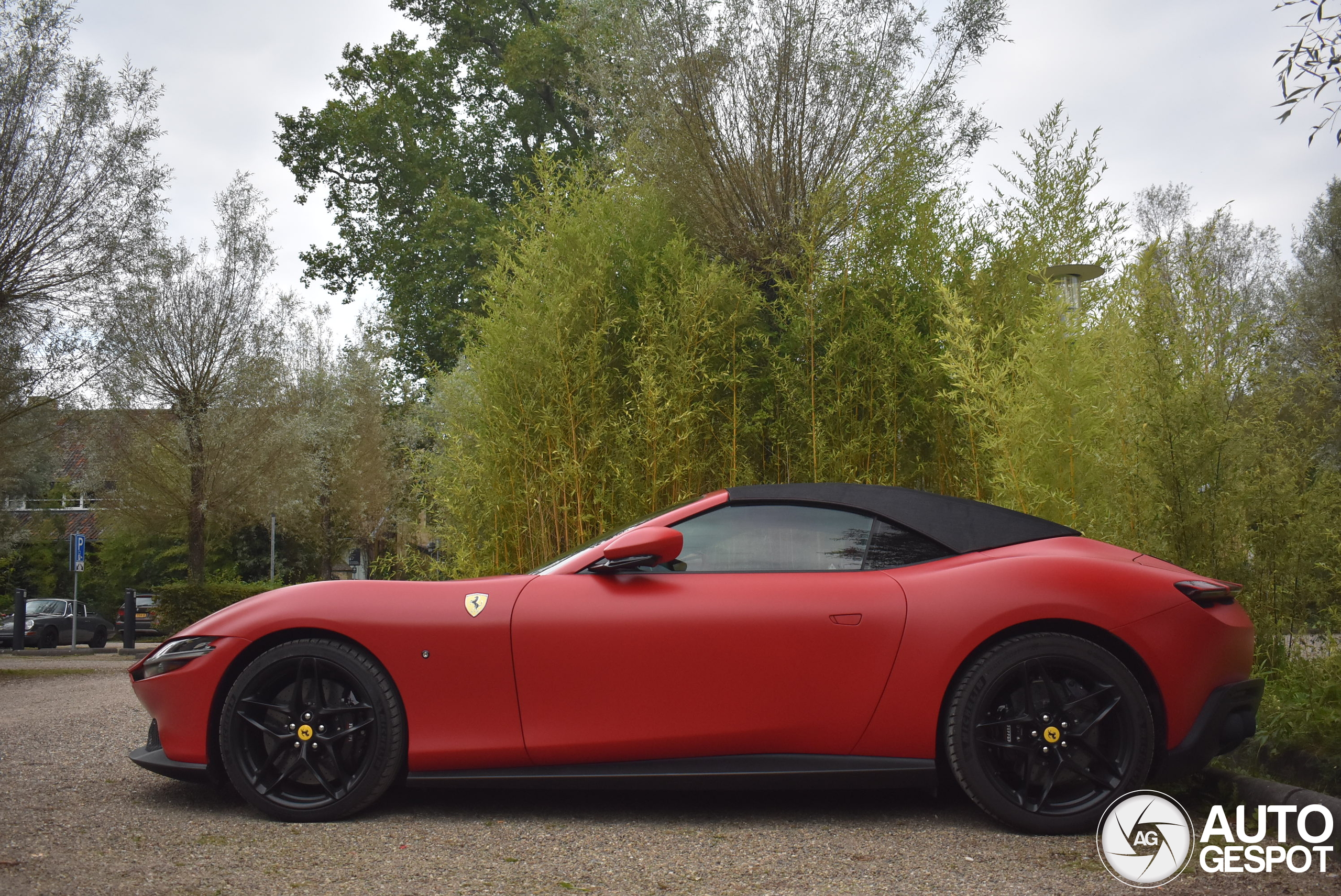 Ferrari Roma Spider