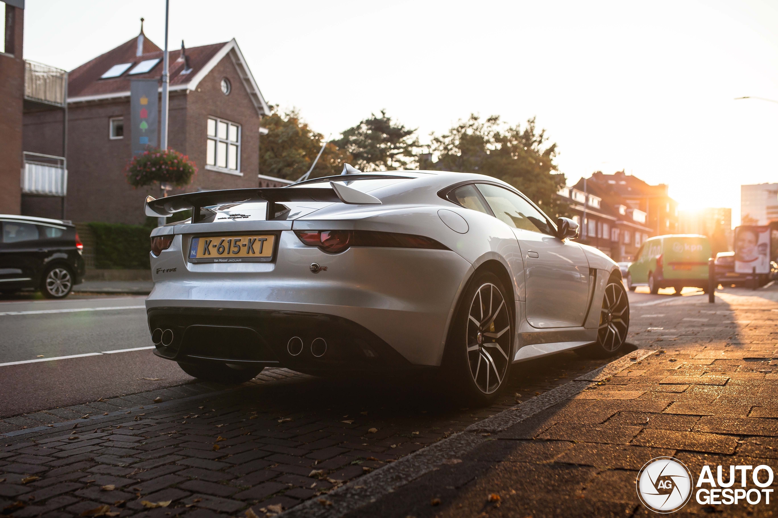 Jaguar F-TYPE SVR Coupé 2017