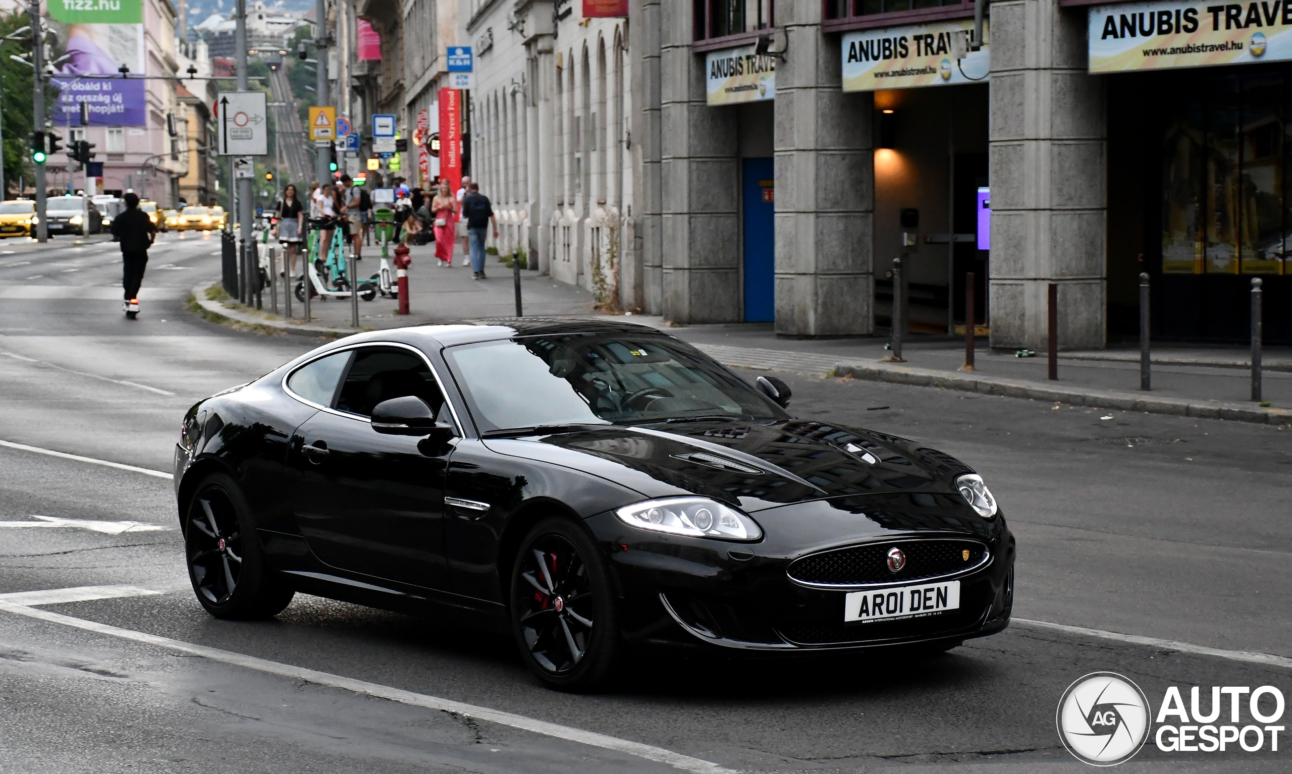 Jaguar XKR 2012