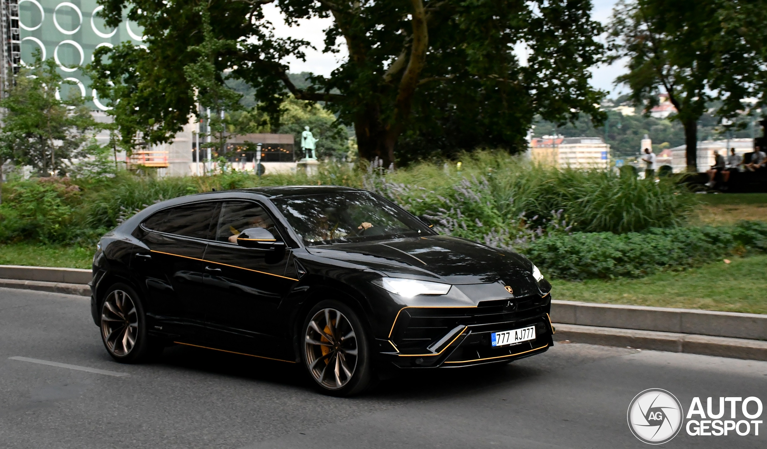 Lamborghini Urus S