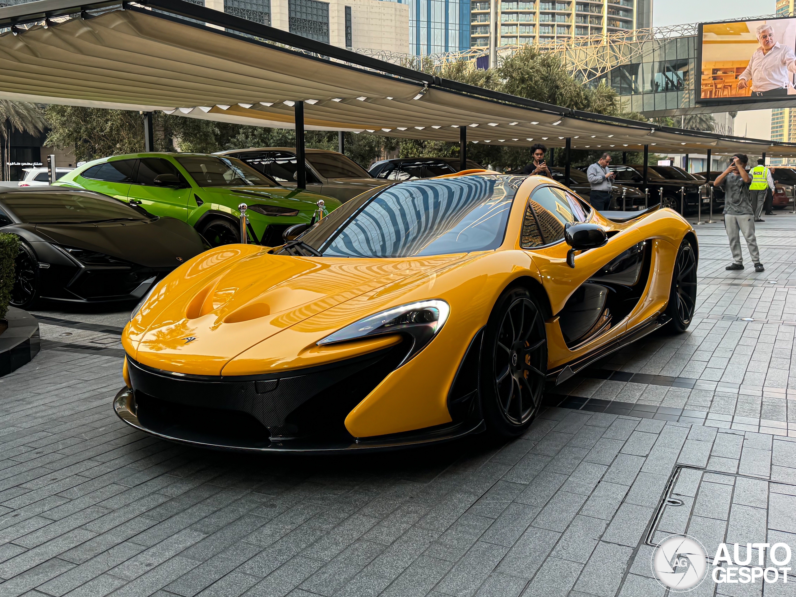 McLaren P1