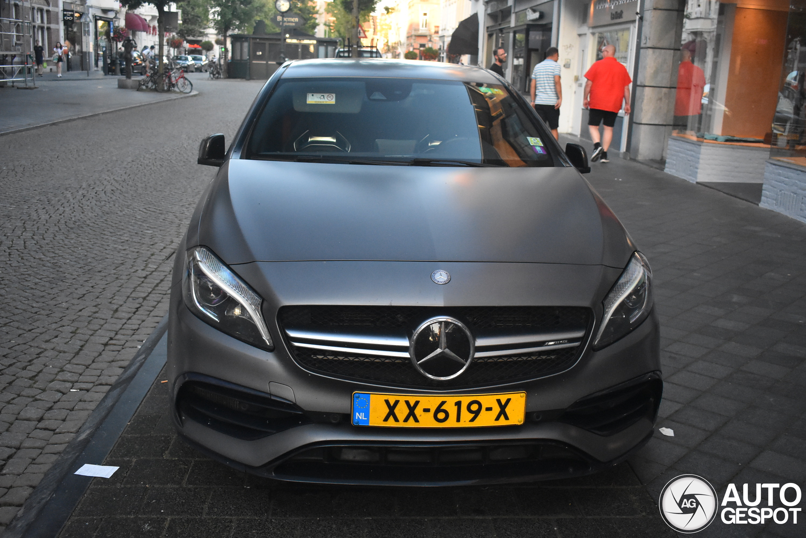 Mercedes-AMG A 45 W176 2015