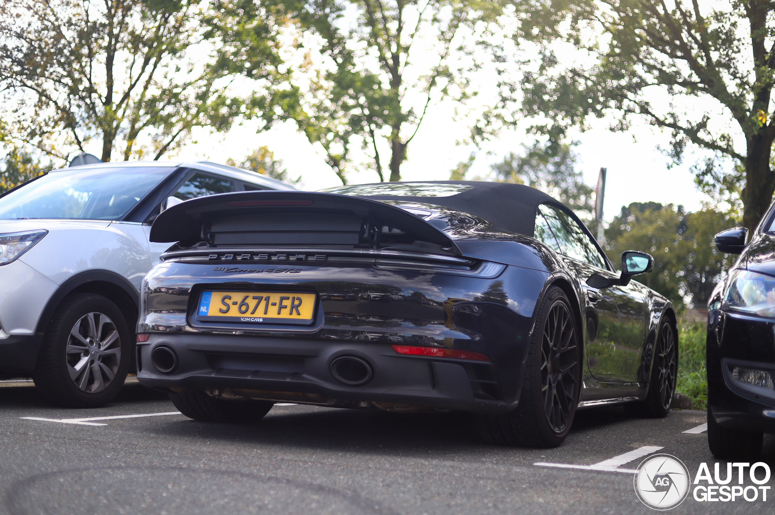 Porsche 992 Carrera 4 GTS Cabriolet