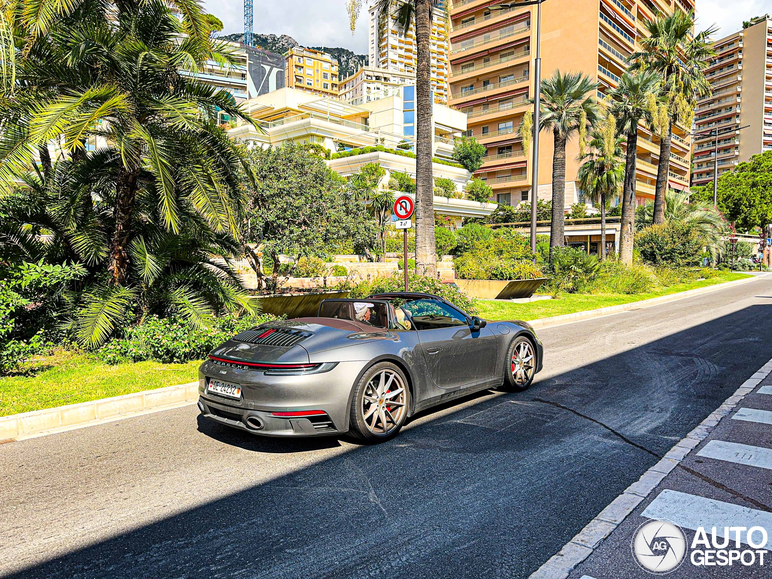 Porsche 992 Carrera 4S Cabriolet