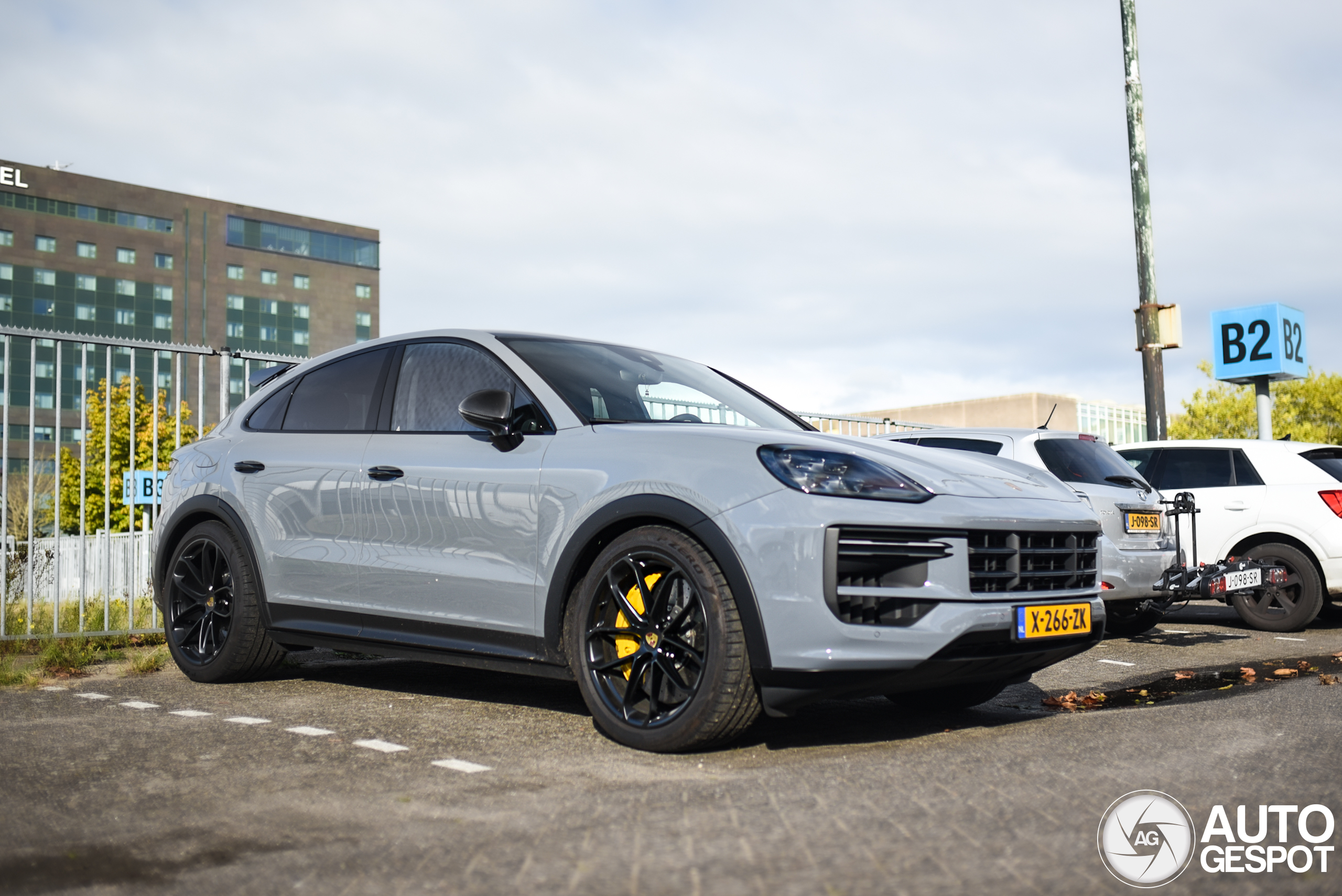 Porsche Cayenne Coupé Turbo E-Hybrid