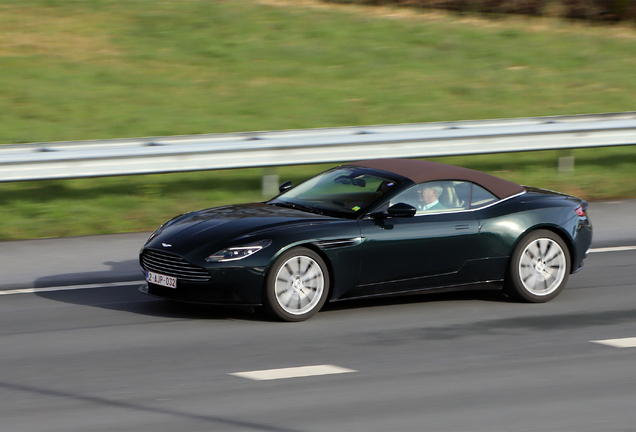 Aston Martin DB11 V8 Volante