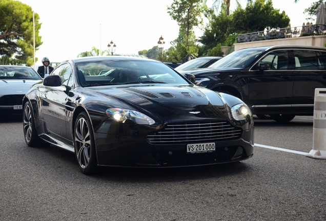 Aston Martin V12 Vantage S