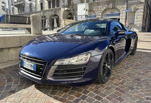 Audi R8 V10 2013