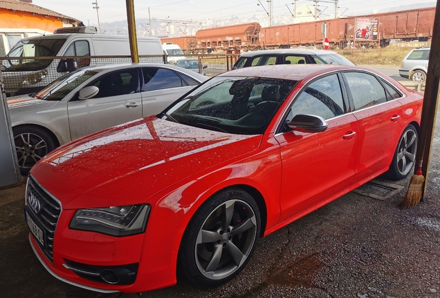 Audi S8 D4