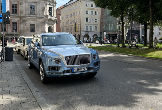 Bentley Bentayga V8