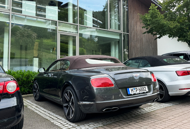 Bentley Continental GTC V8