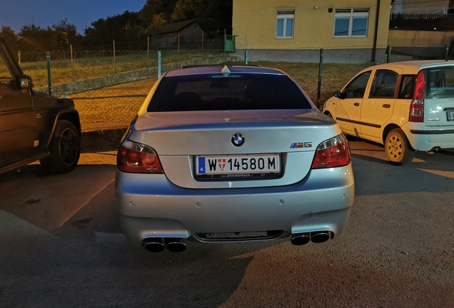 BMW M5 E60 2005