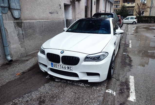 BMW M5 F10 2011