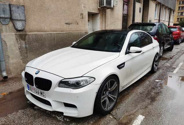 BMW M5 F10 2011