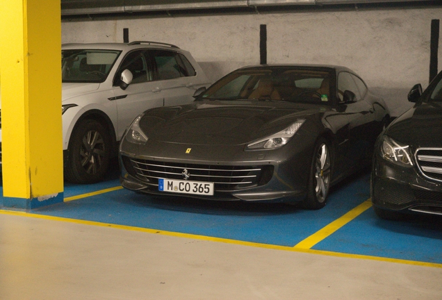 Ferrari GTC4Lusso