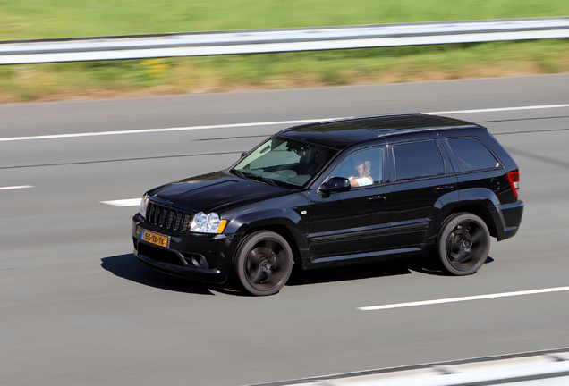 Jeep Grand Cherokee SRT-8 2005