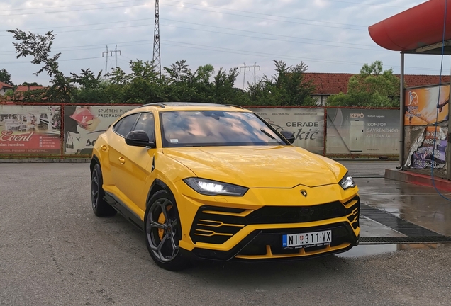 Lamborghini Urus