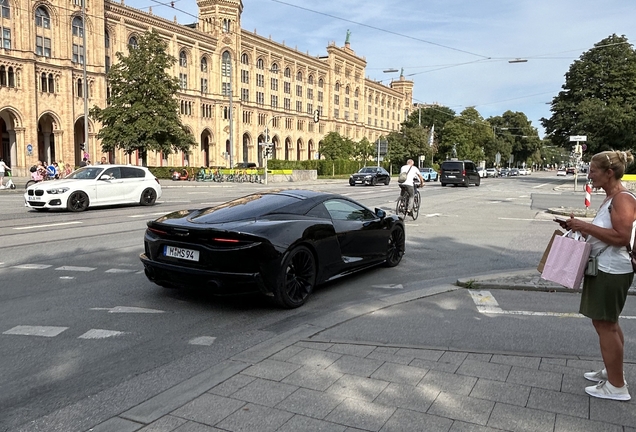 McLaren GT