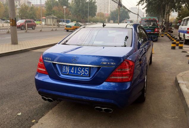 Mercedes-Benz S 65 AMG V221 2010