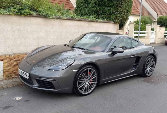 Porsche 718 Cayman S