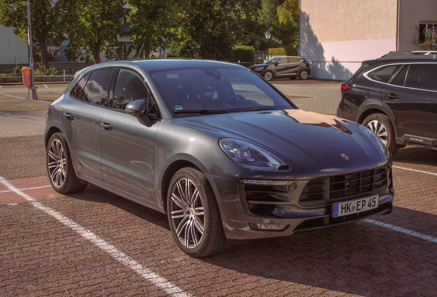 Porsche 95B Macan GTS