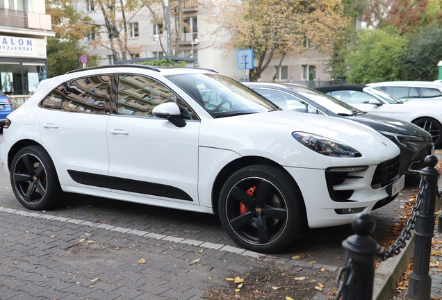 Porsche 95B Macan Turbo