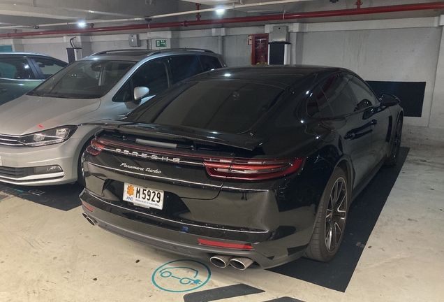 Porsche 971 Panamera Turbo