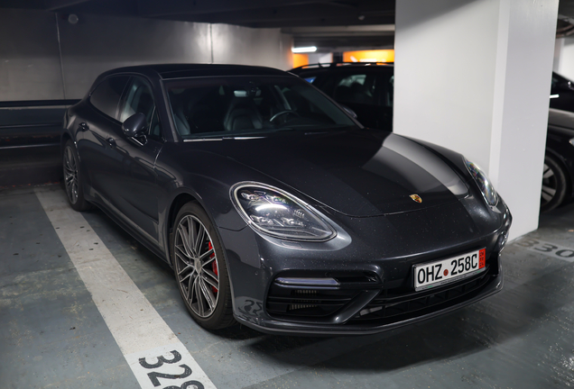 Porsche 971 Panamera Turbo Sport Turismo