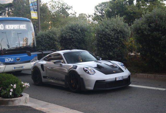 Porsche 992 GT3 RS Weissach Package