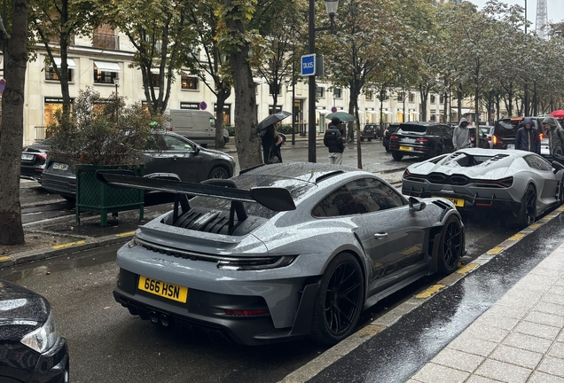 Porsche 992 GT3 RS Weissach Package