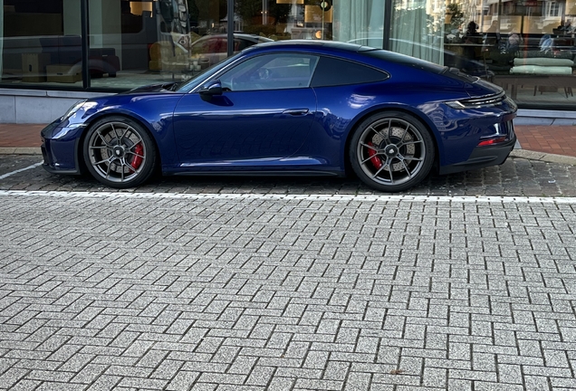 Porsche 992 GT3 Touring