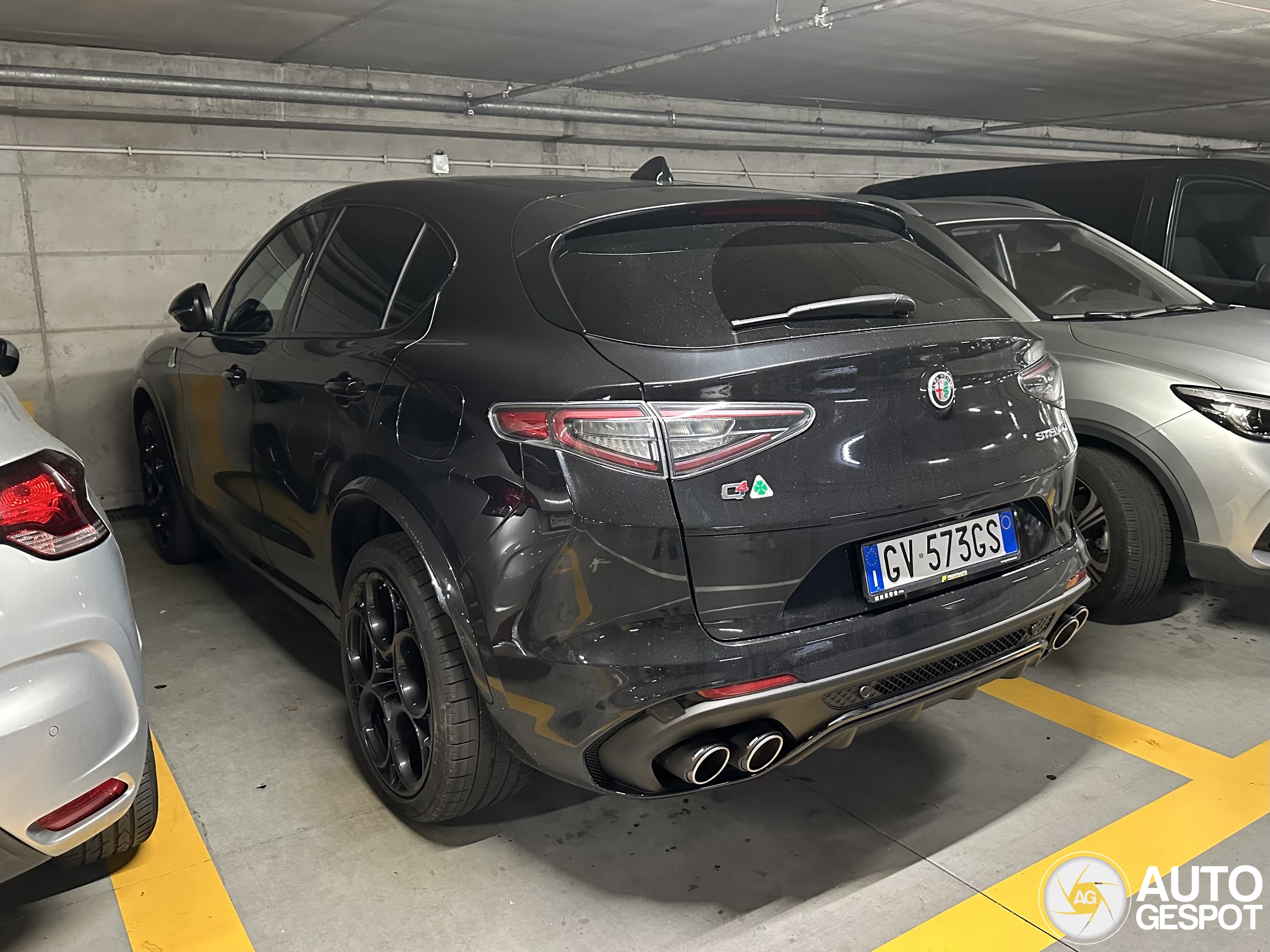 Alfa Romeo Stelvio Quadrifoglio 2023