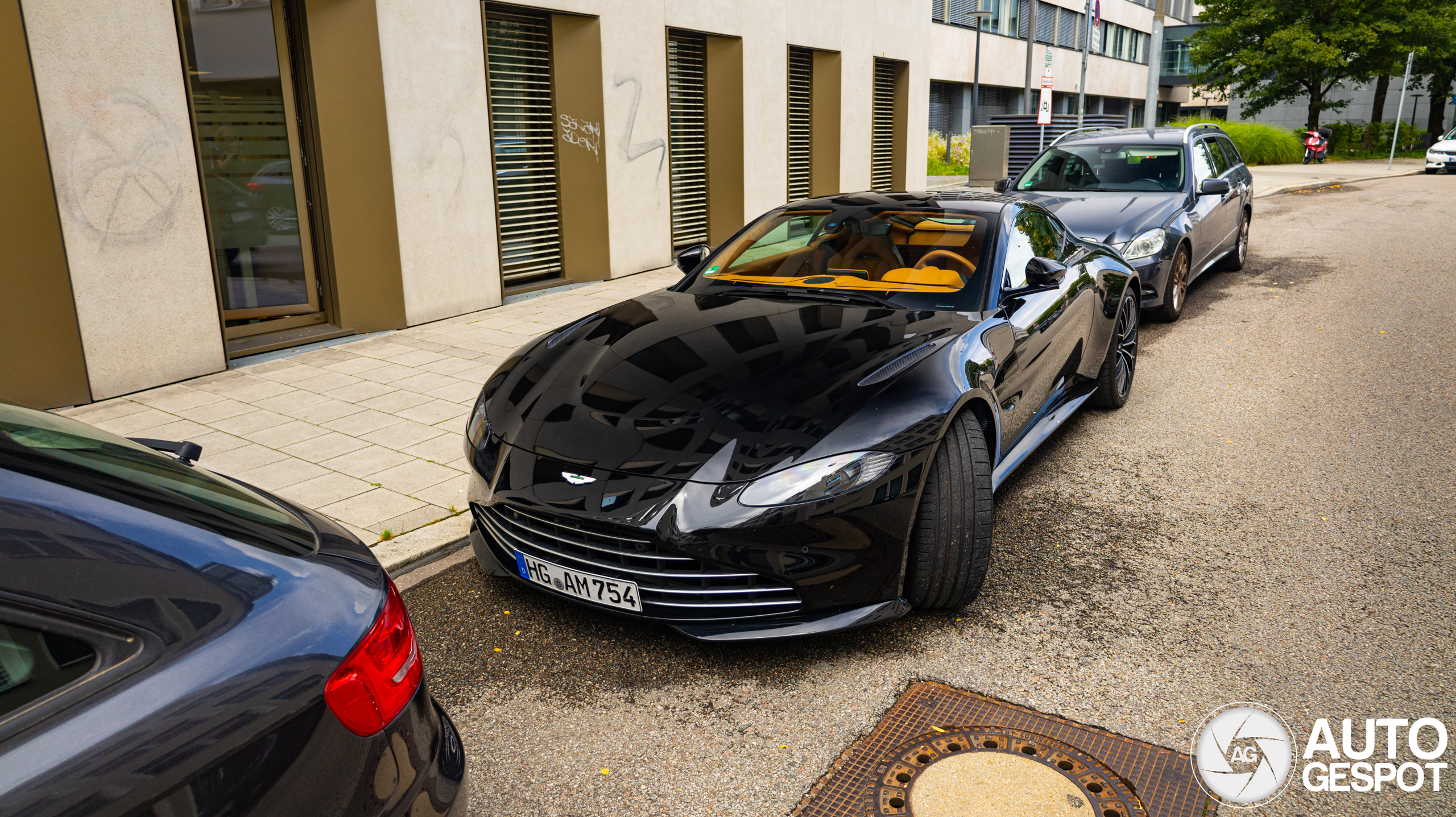 Aston Martin V8 Vantage 2018