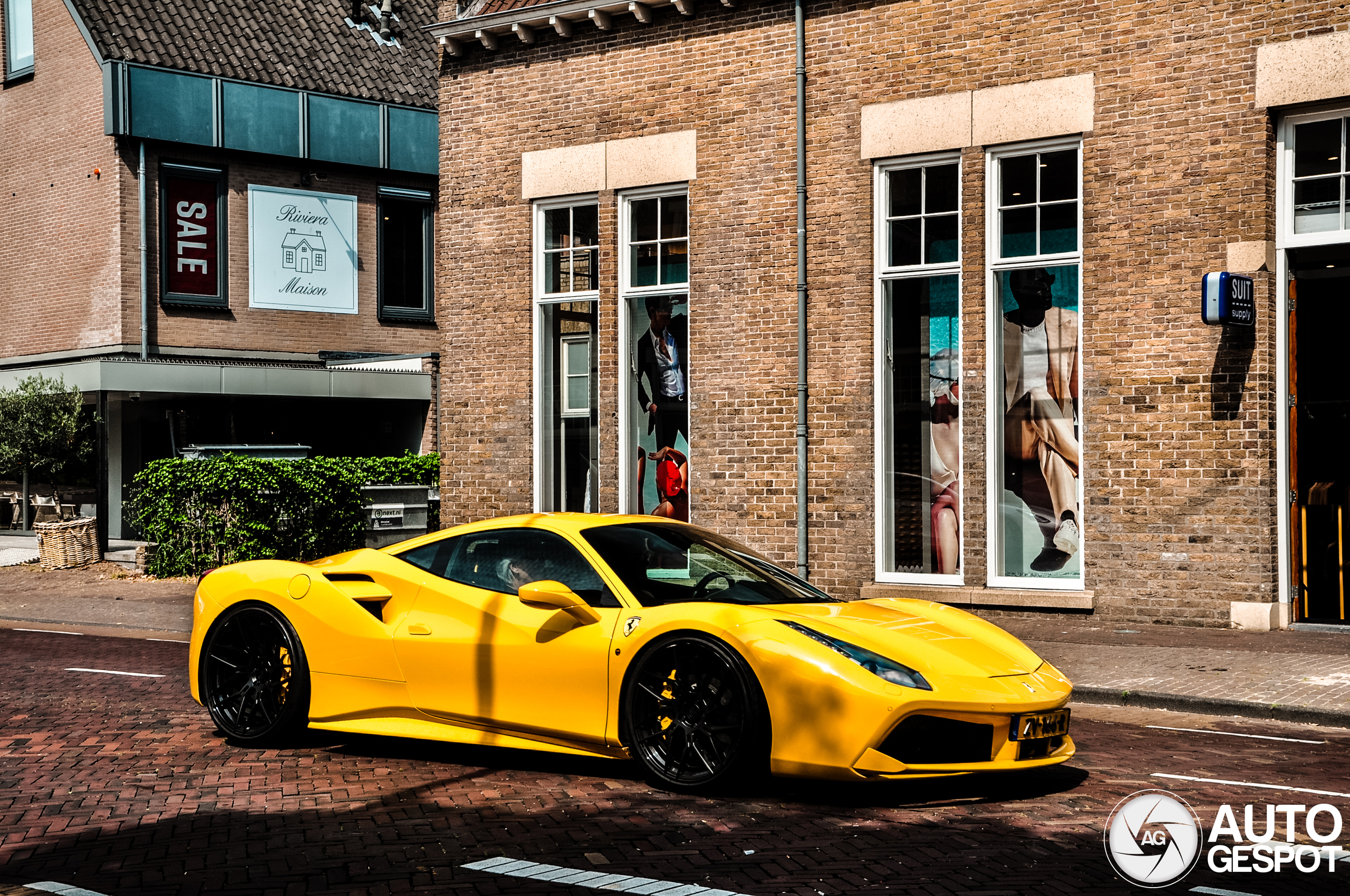 Ferrari 488 GTB