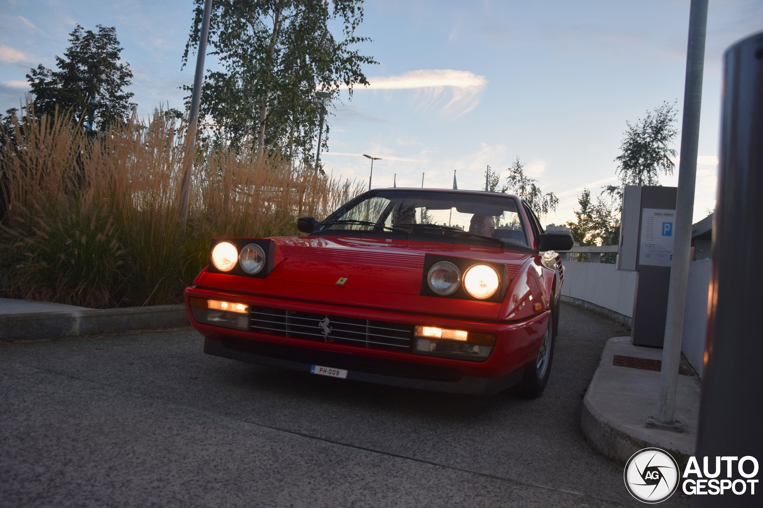 Ferrari Mondial 3.2