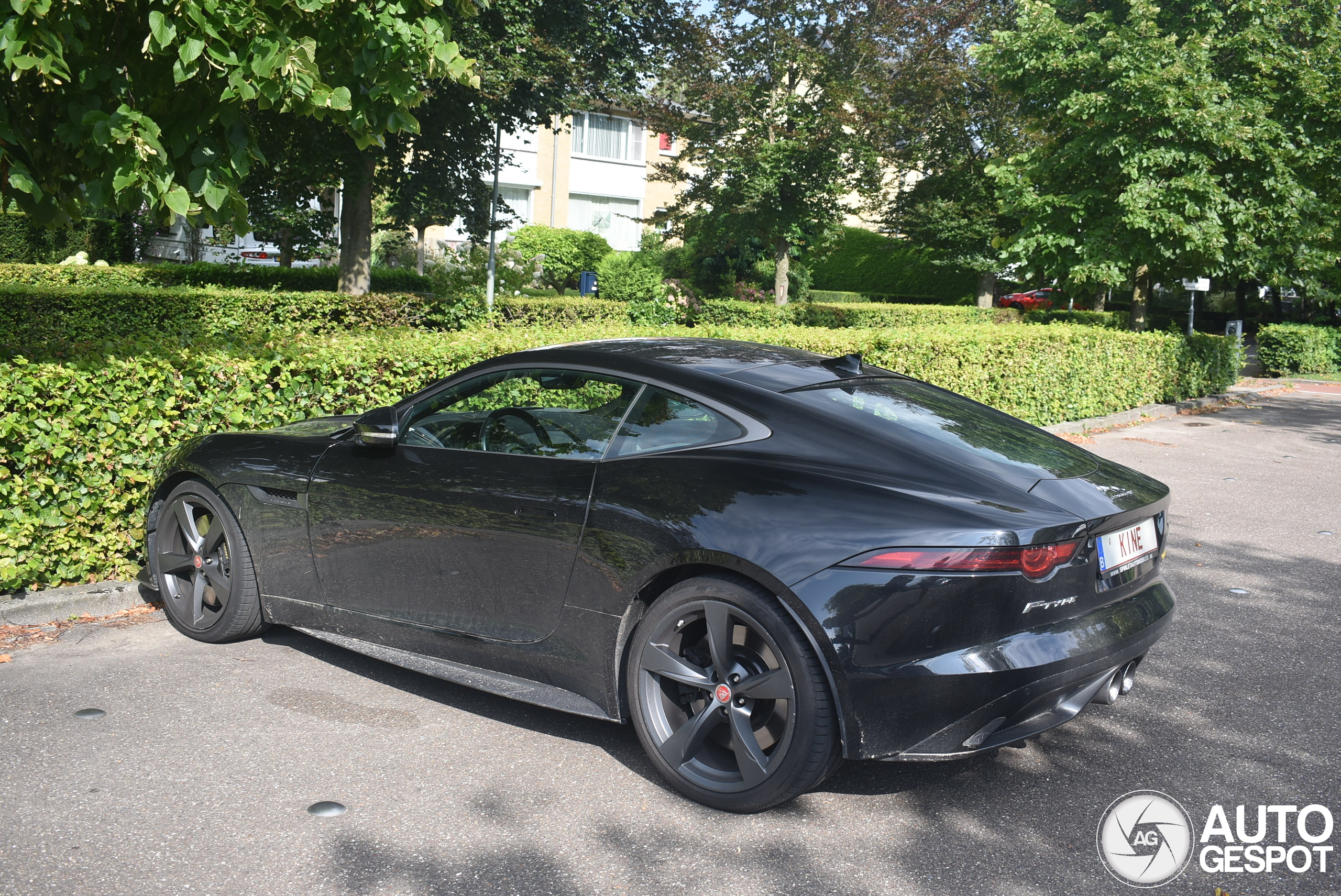 Jaguar F-TYPE 400 Sport Coupé