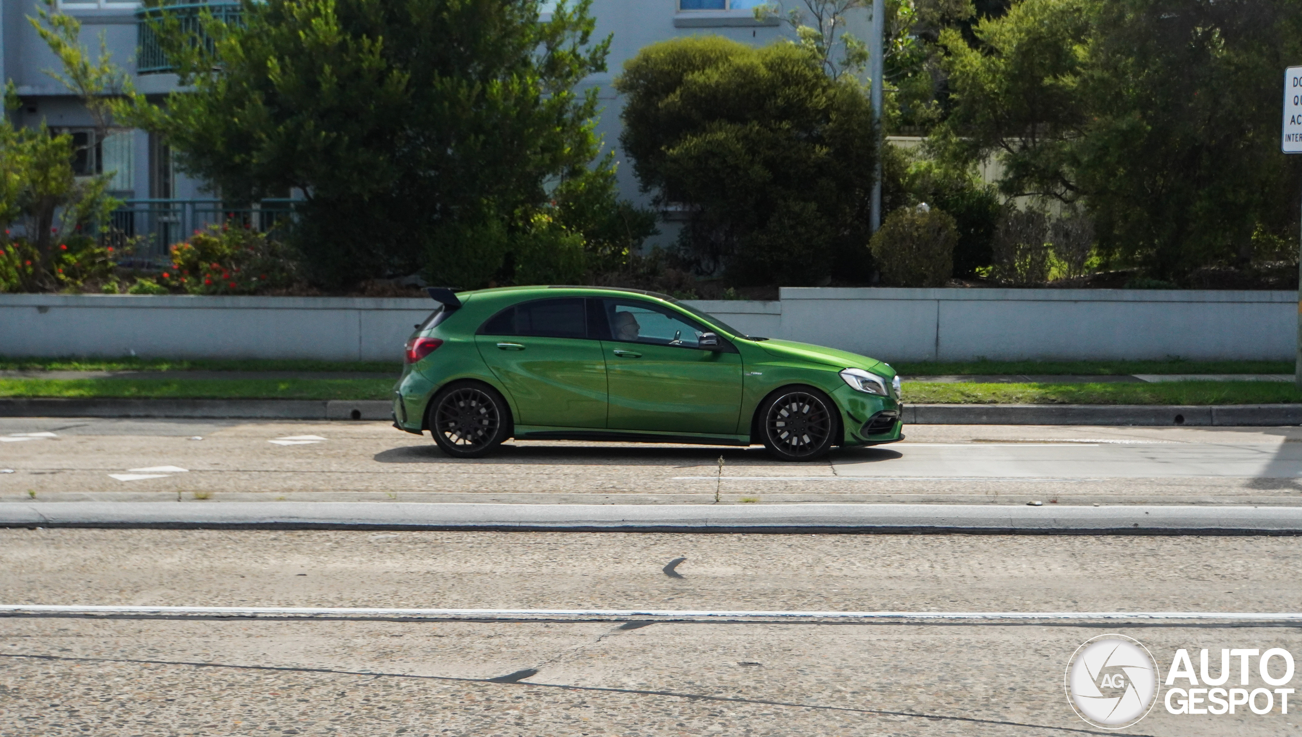 Mercedes-AMG A 45 W176 2015