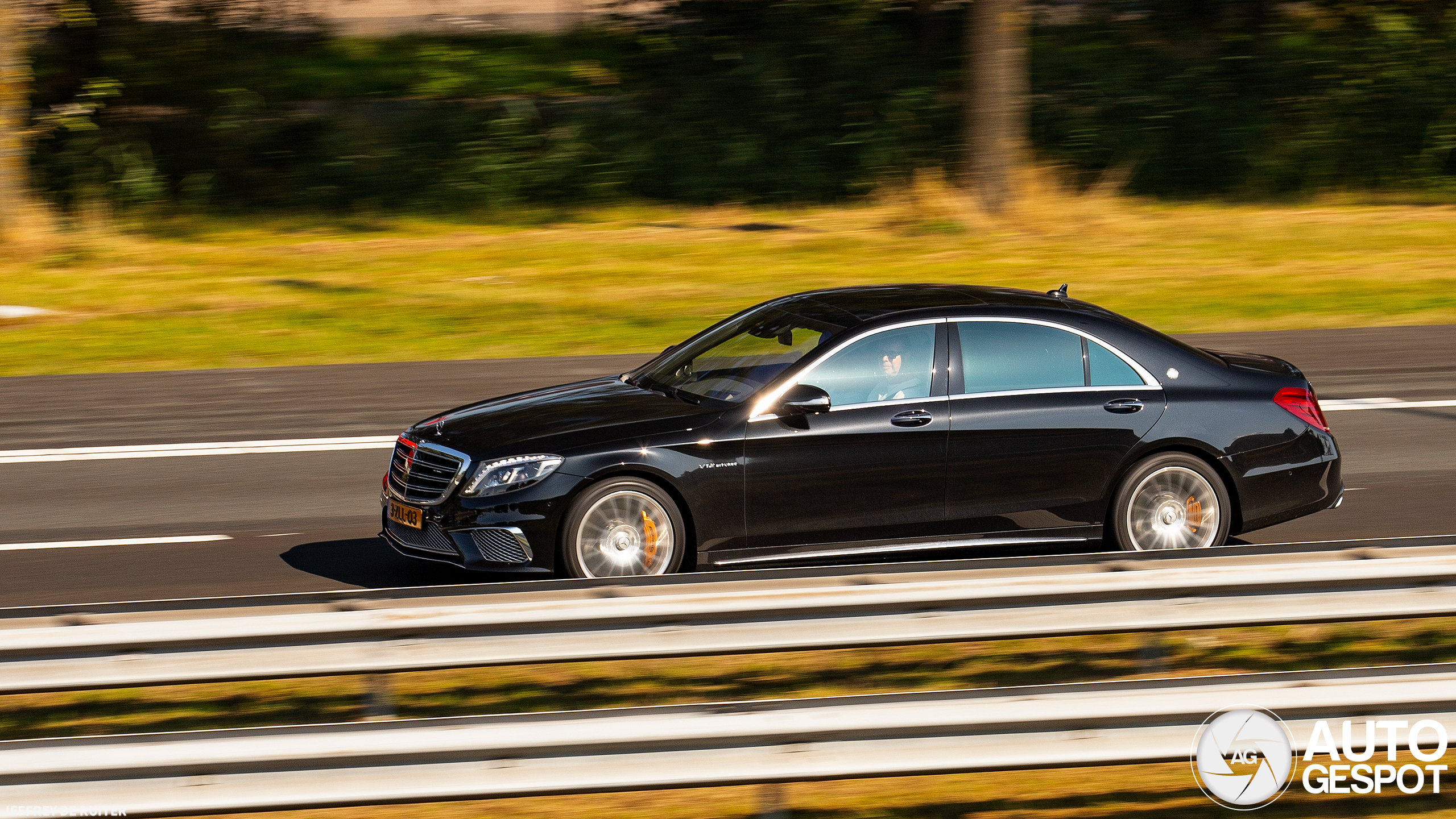 Mercedes-Benz S 65 AMG V222