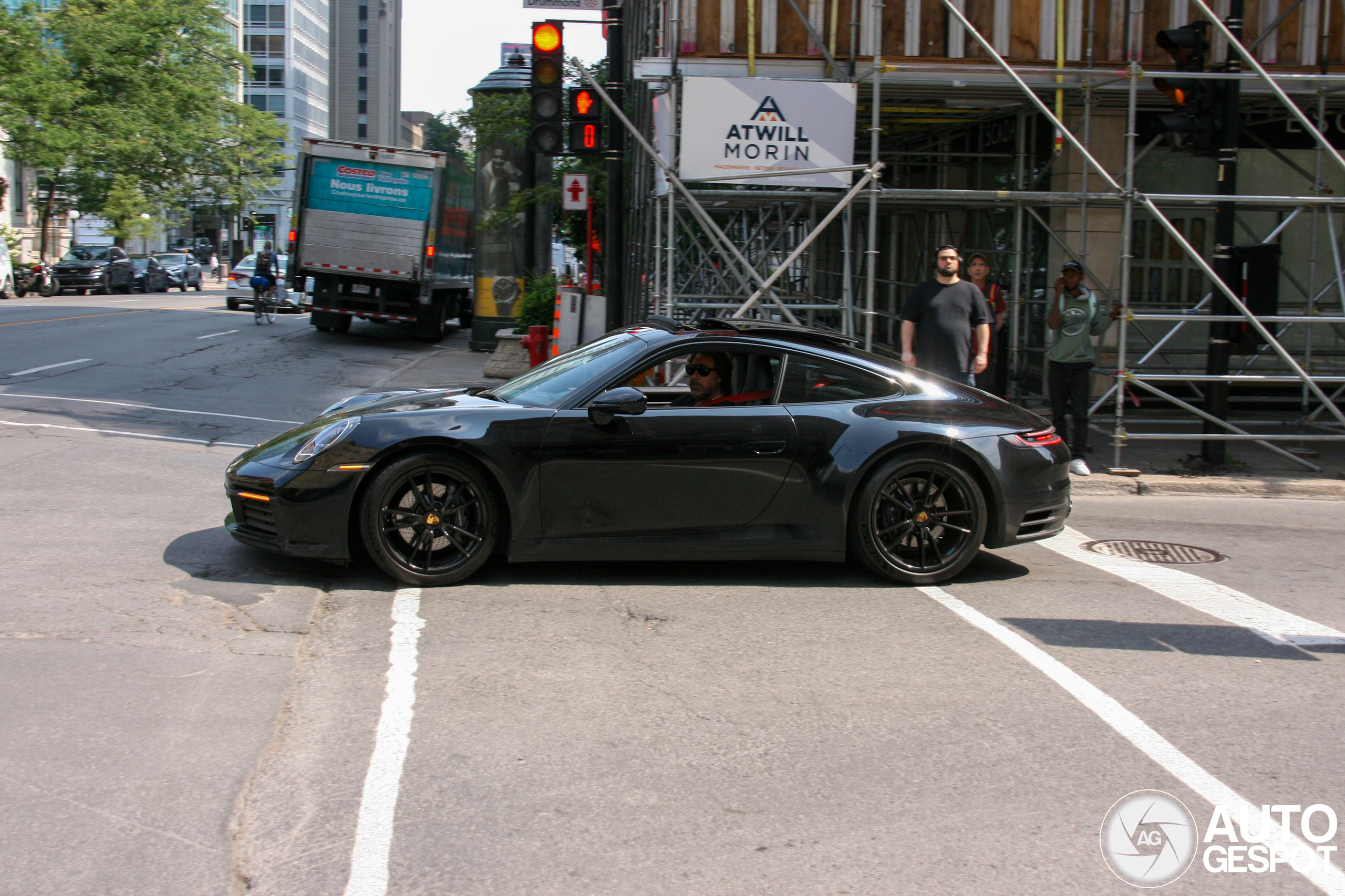 Porsche 992 Carrera 4S