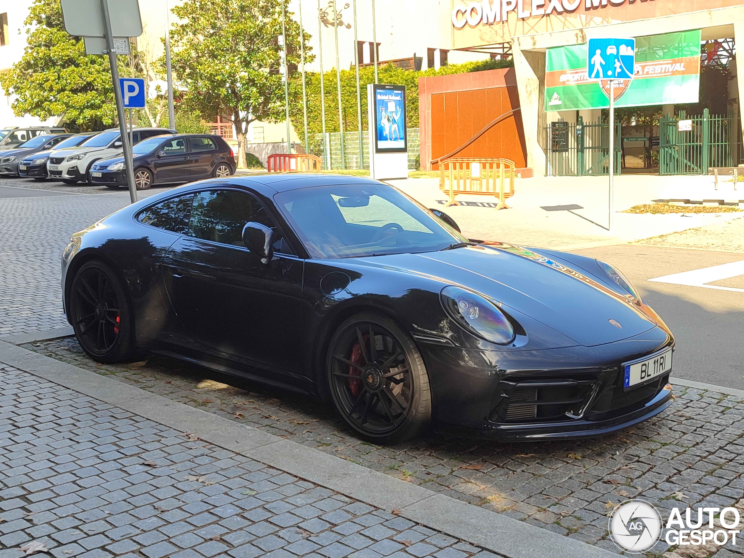 Porsche 992 Carrera GTS