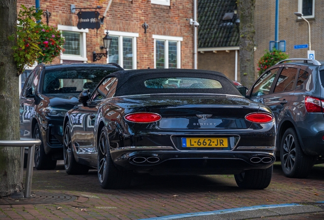 Bentley Continental GTC V8 2020